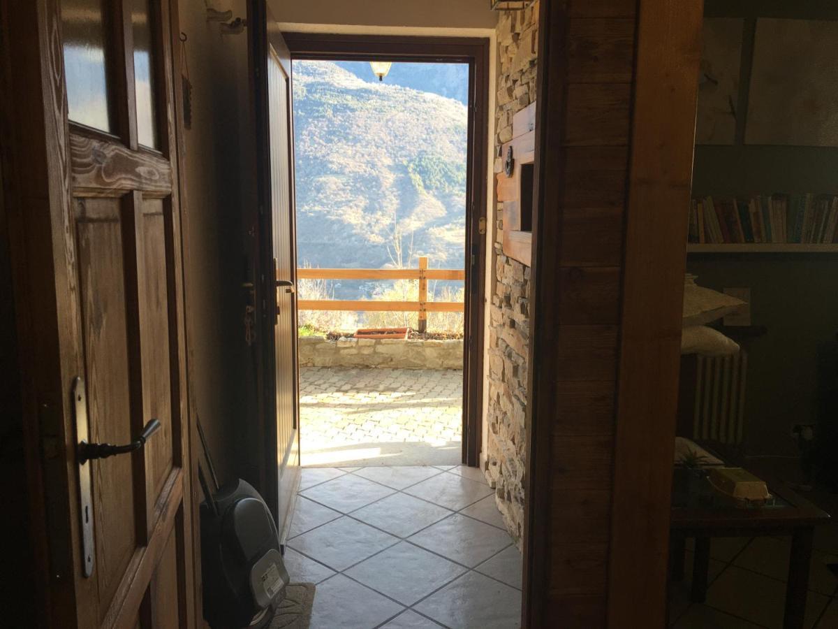Appartement La Casa Del Bosco à Aoste Extérieur photo